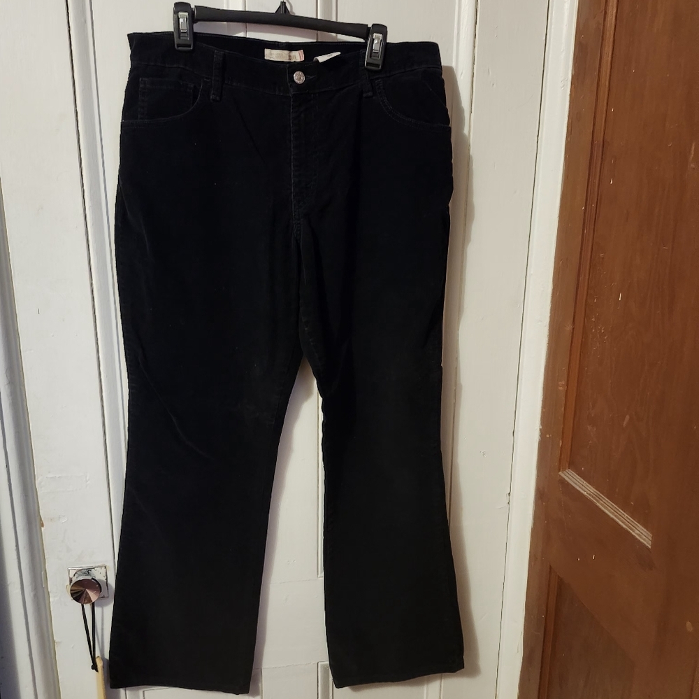 Women's Black Corduroy Jeans - Picture 3 of 4